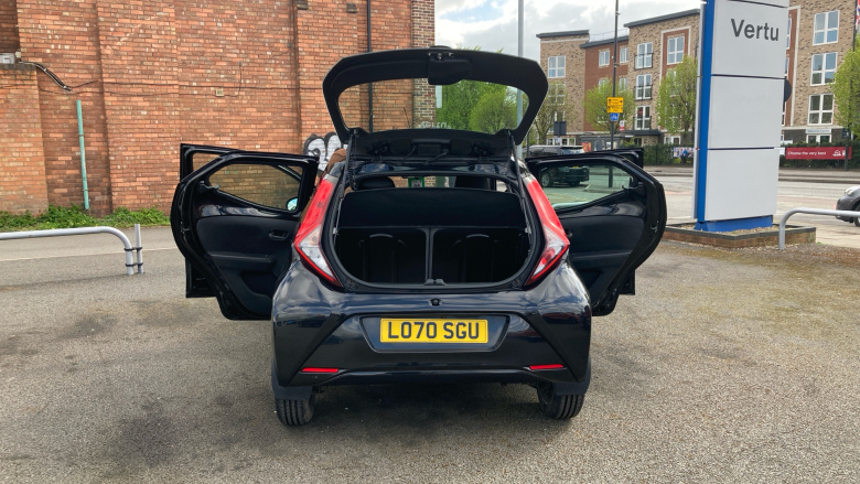 Toyota Aygo 1.0 VVT-i X-Play TSS 5dr x-shift Petrol Hatchback